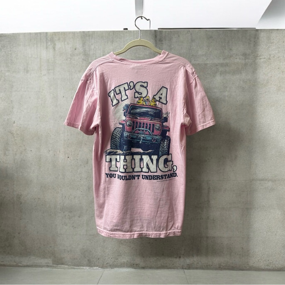 Jeep Pink Shirt - It’s a Jeep Thing size Medium